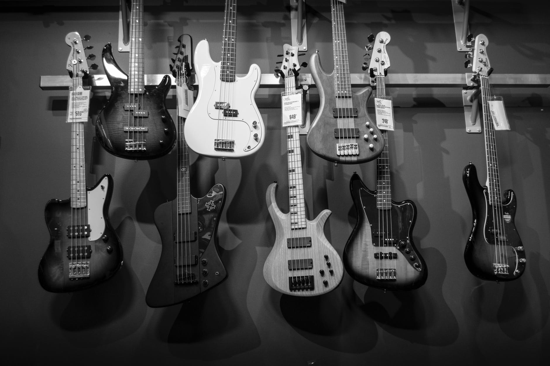 Flera olika gitarrer